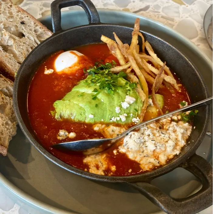 Avocado Club 9