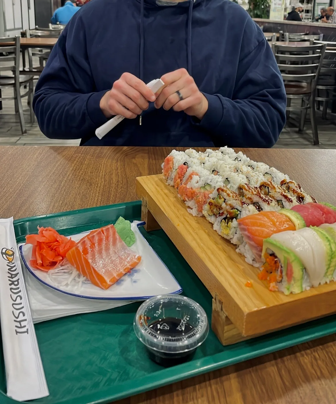 NARU SUSHI 4